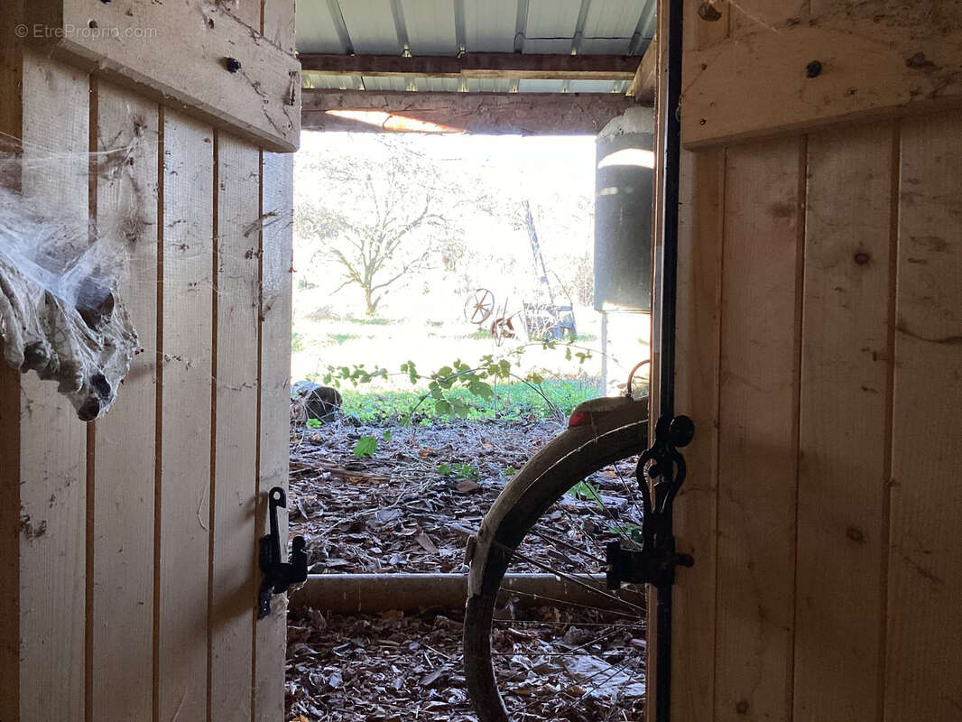 Ferme avec dépendances A RENOVER - sur terrain d'env 1200 m2 - photo 54