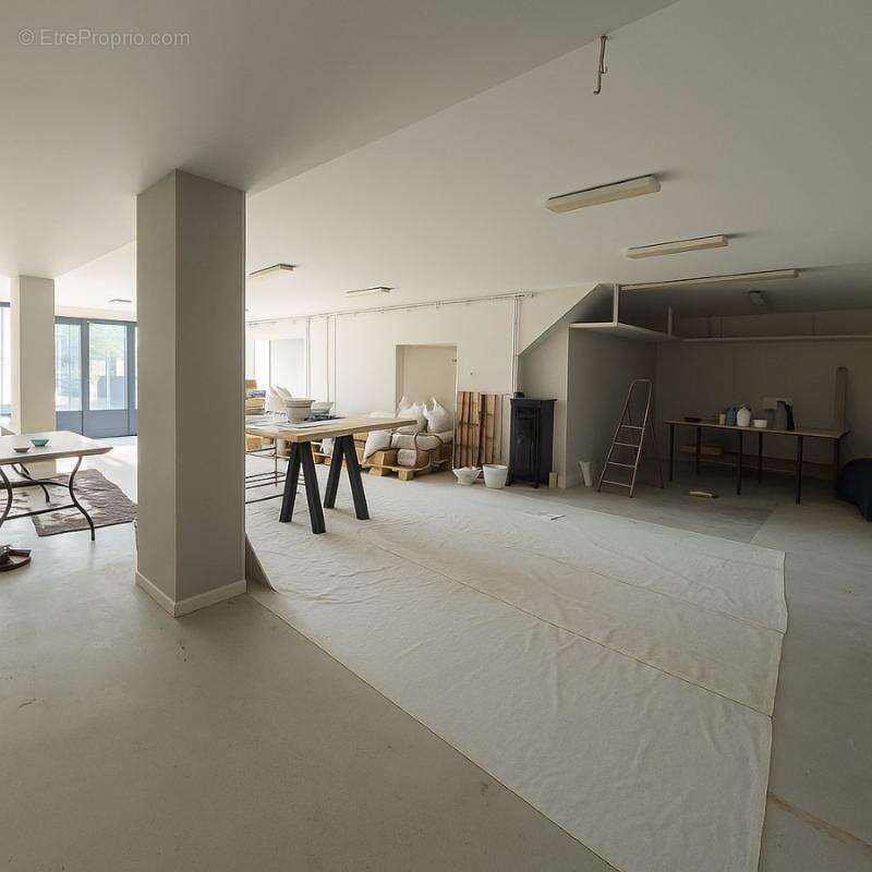 Commerce à SAINT-JEAN-D'ILLAC