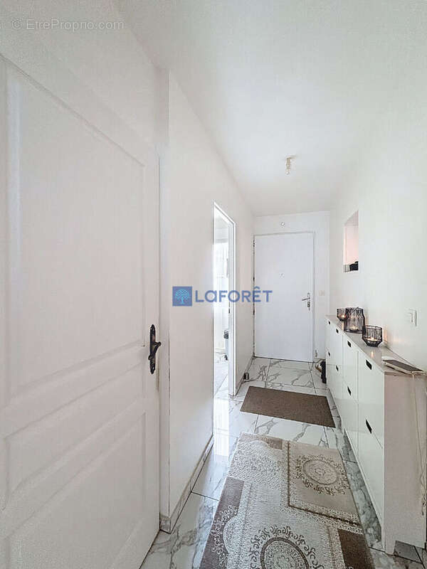 Maison à SAINTRY-SUR-SEINE