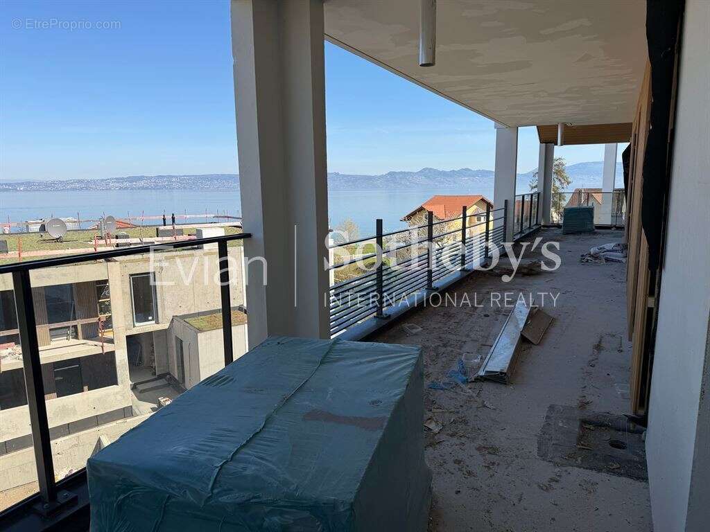 Appartement à NEUVECELLE