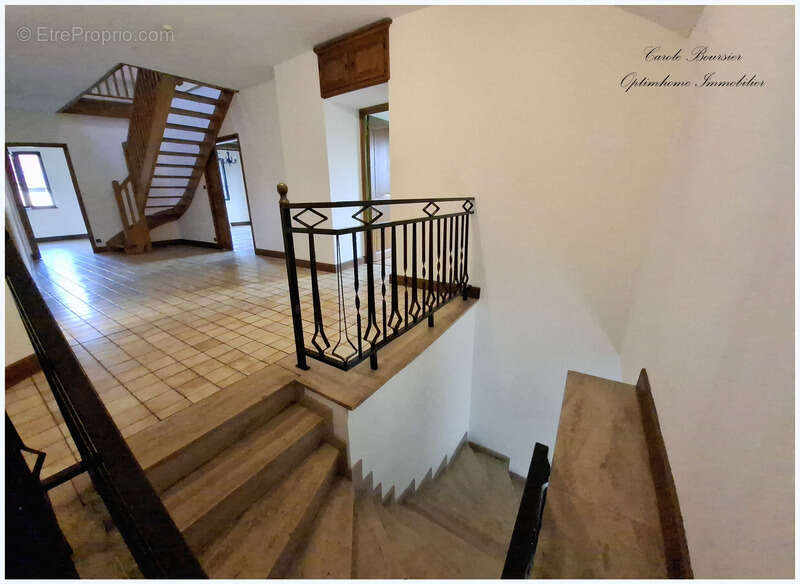 Appartement à LA NEUVEVILLE-SOUS-CHATENOIS