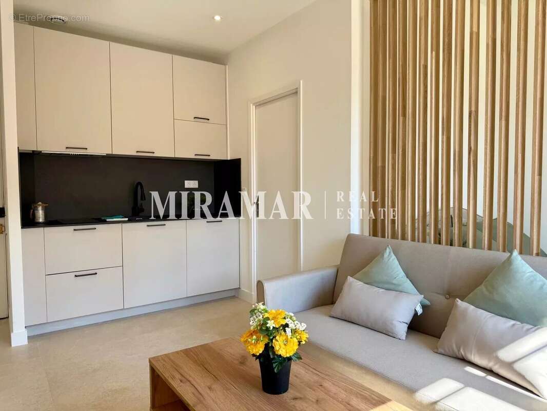 Exclusivité : Appartement Lympia / Port de Nice - photo 5