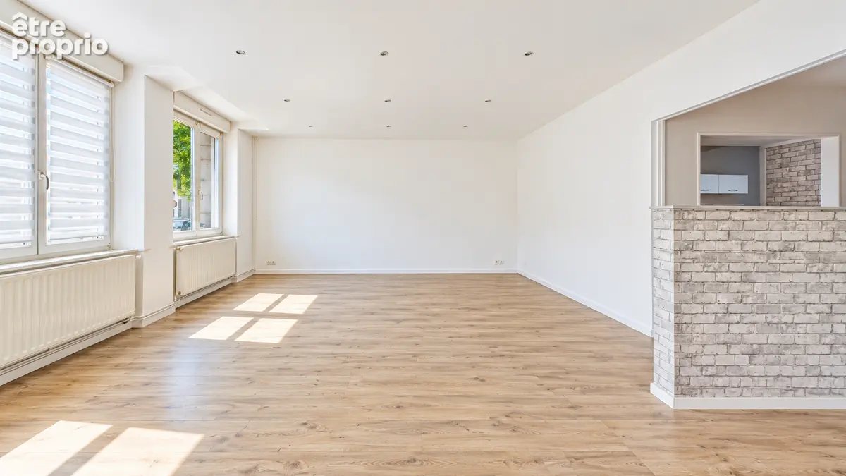 ROSIERES-AUX-SALINES - 2 Immeubles- 5 appartements+ Local commercial - photo 6