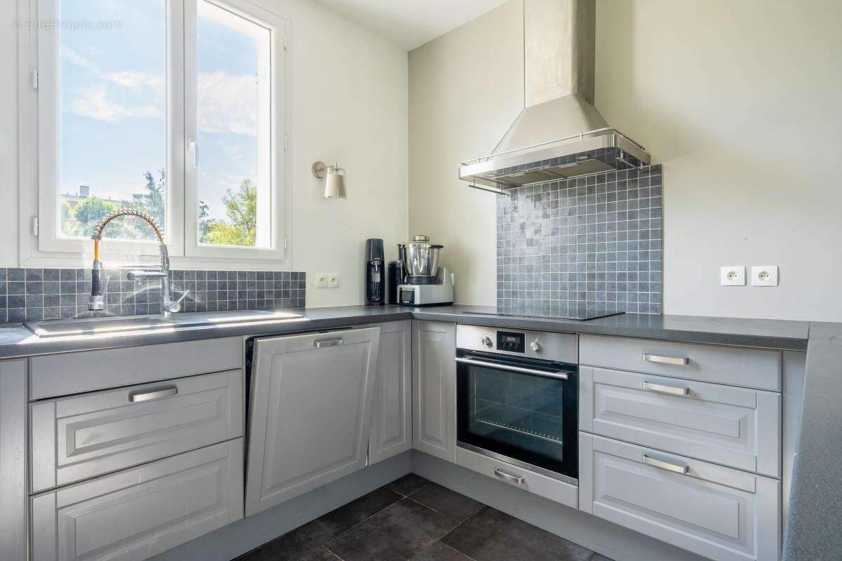 Maison à LE PERREUX-SUR-MARNE