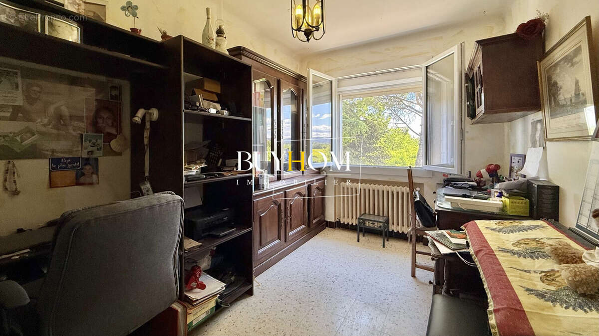 Maison 130 m² à Laudun-L'ardoise  - photo 5