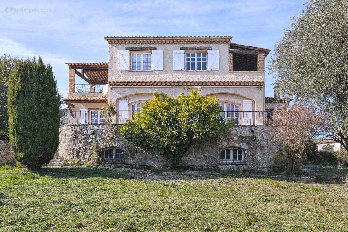 Maison à LA GAUDE