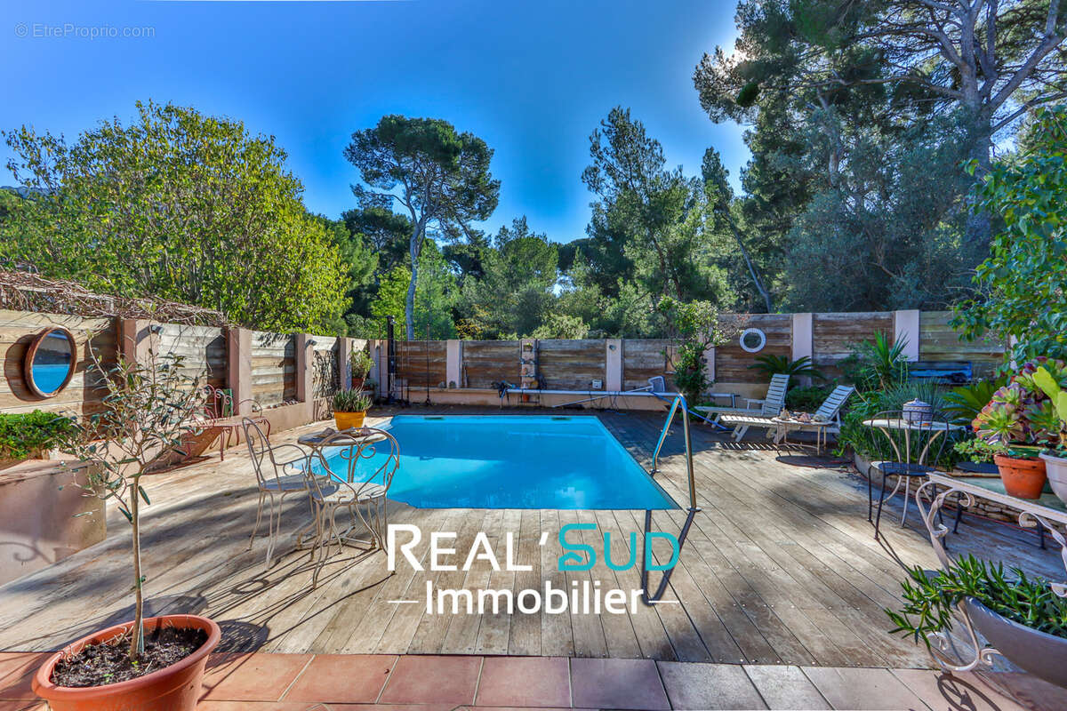 Maison à MARSEILLE-9E