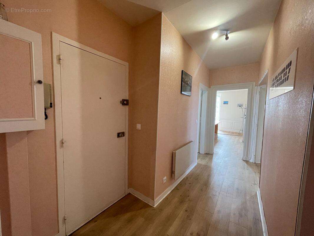 Appartement à BELLEGARDE