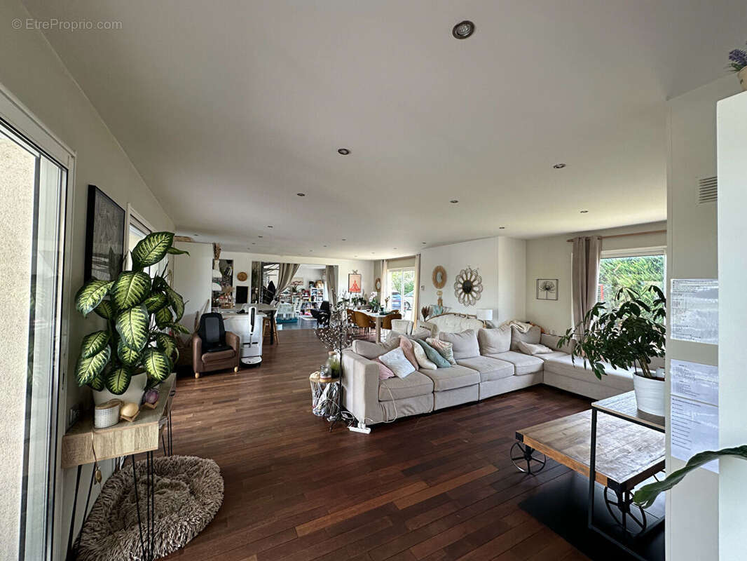 Maison à ARGENTON-SUR-CREUSE