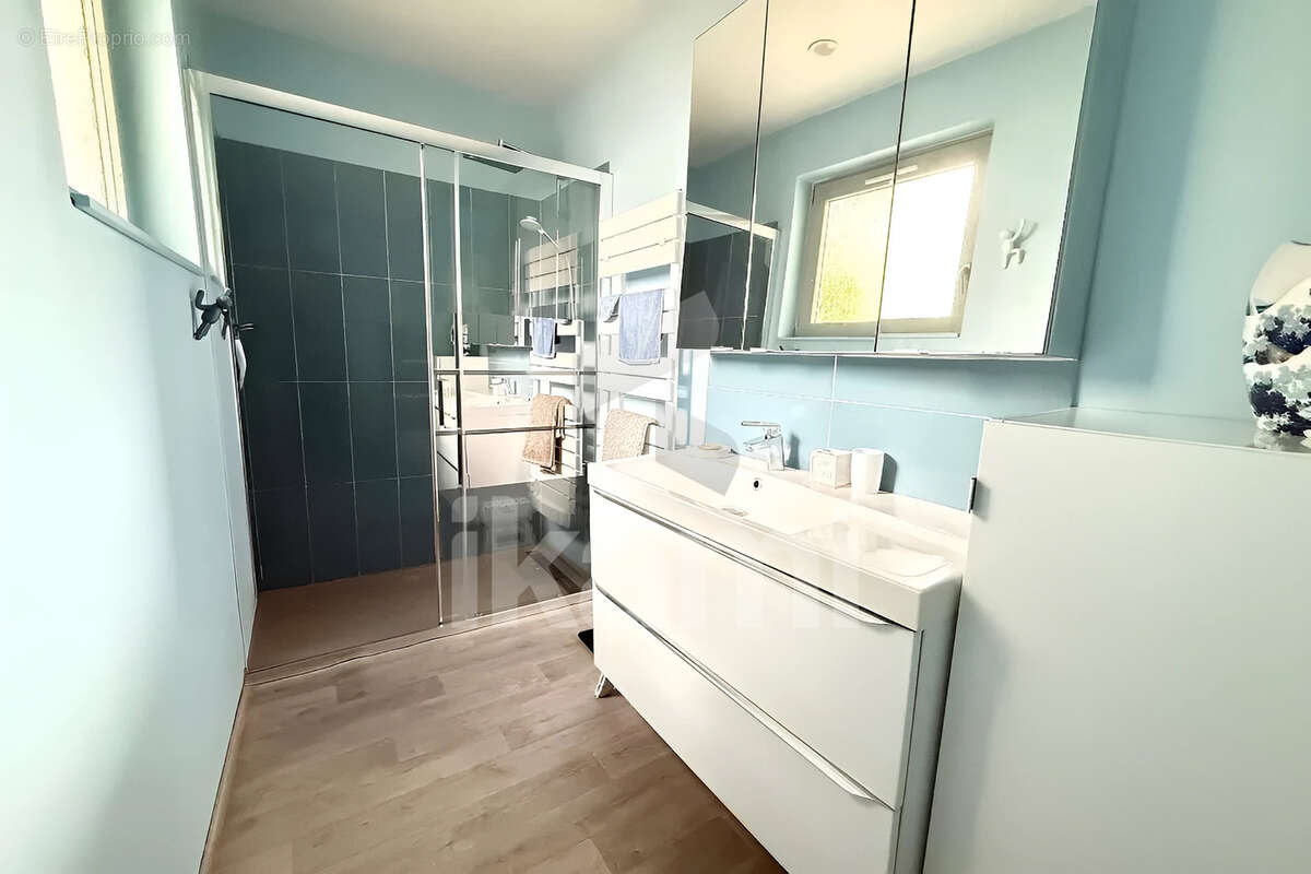 Maison à ROMANS-SUR-ISERE