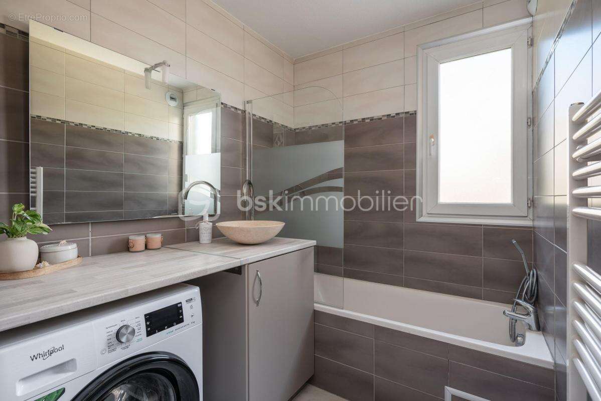 Appartement à ECHIROLLES