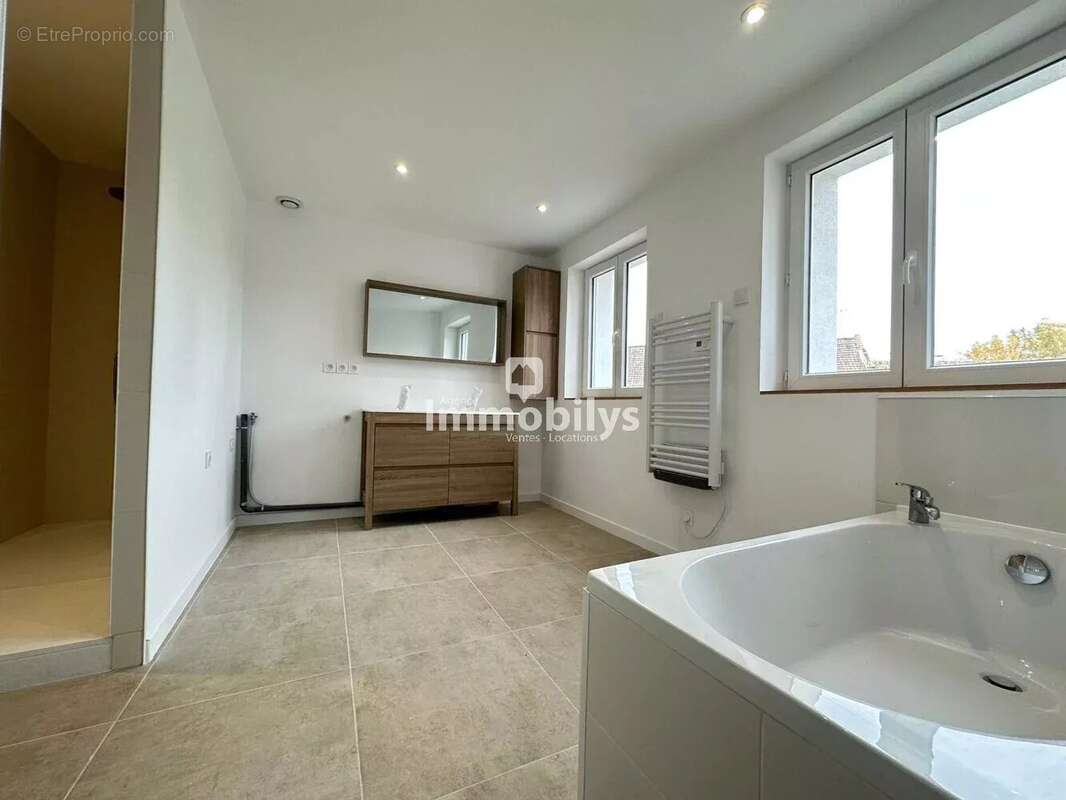 Maison à PECQUENCOURT