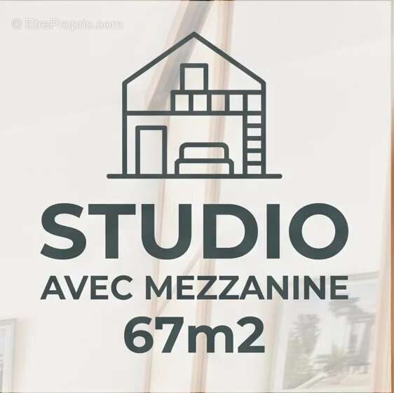 Maison à ROQUEBRUNE-SUR-ARGENS