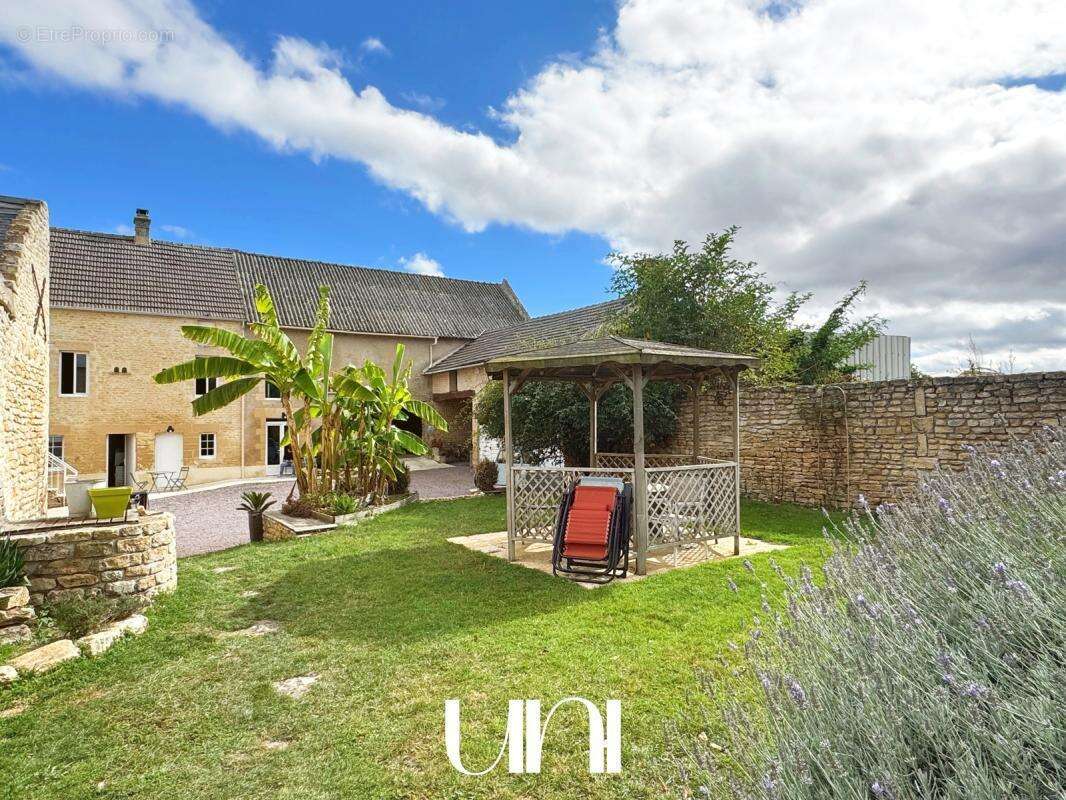 Maison à LUC-SUR-MER