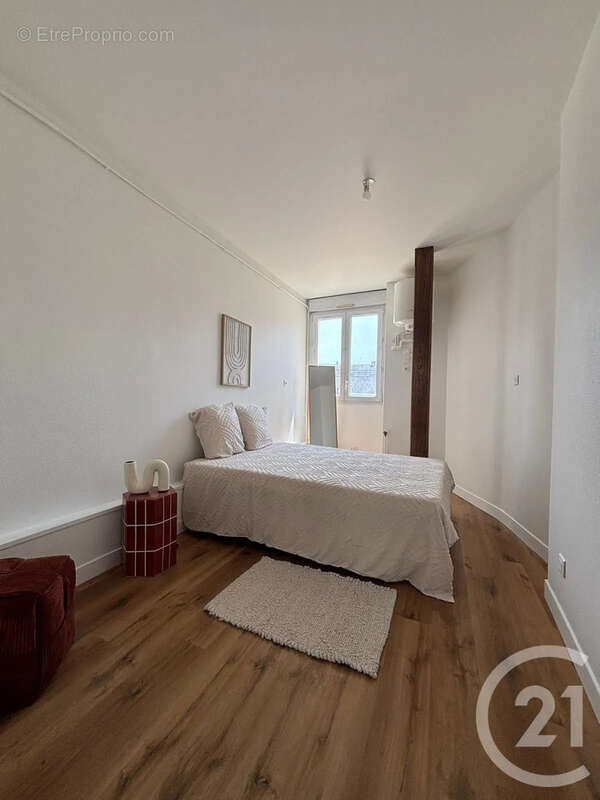 Appartement 35 m² à Angers  - photo 2