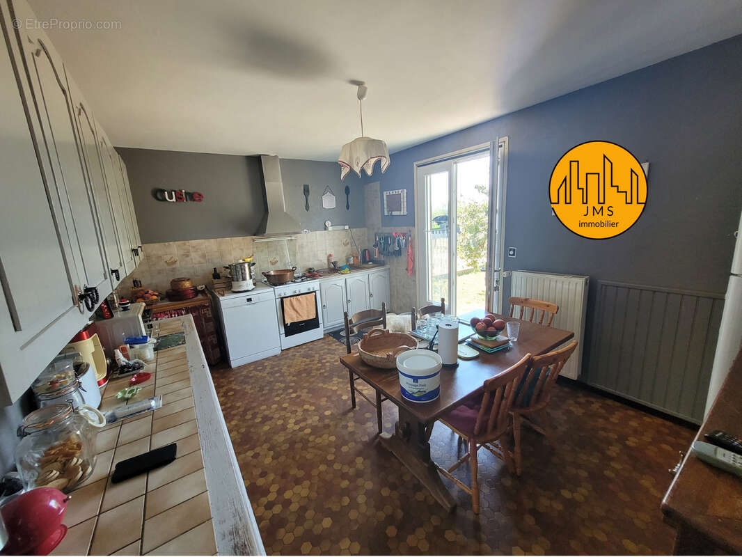 Maison à LA FERTE-HAUTERIVE