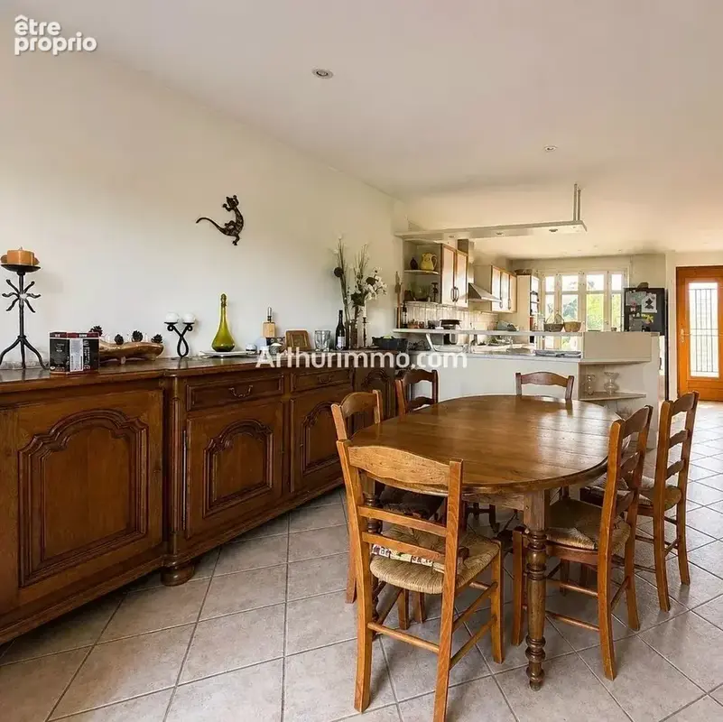 Maison 8 pièces avec piscine et dépendances – Terrain de 3 673 m² - photo 15