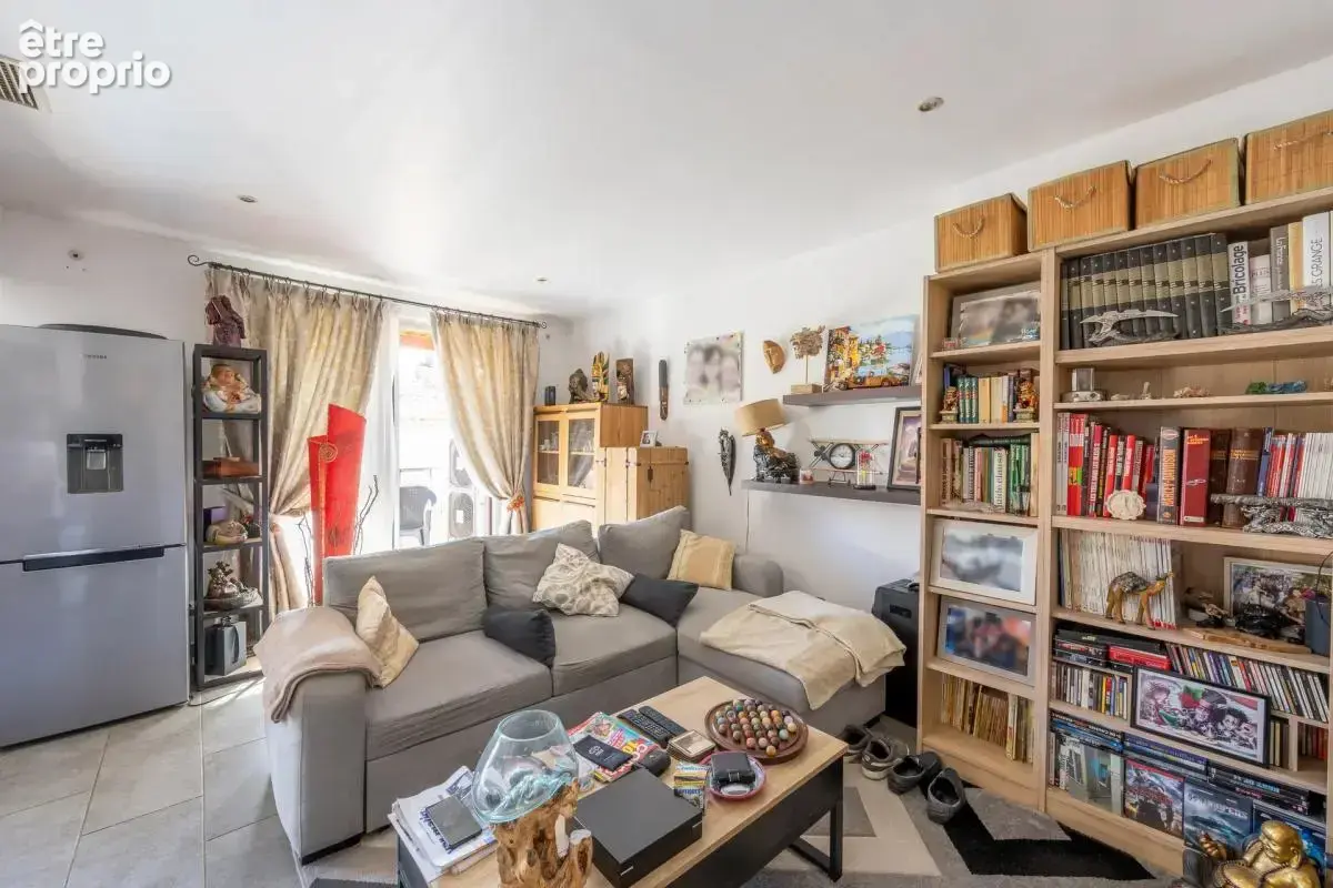 Appartement 4 pièces de 83 m² à Carnoules - photo 2