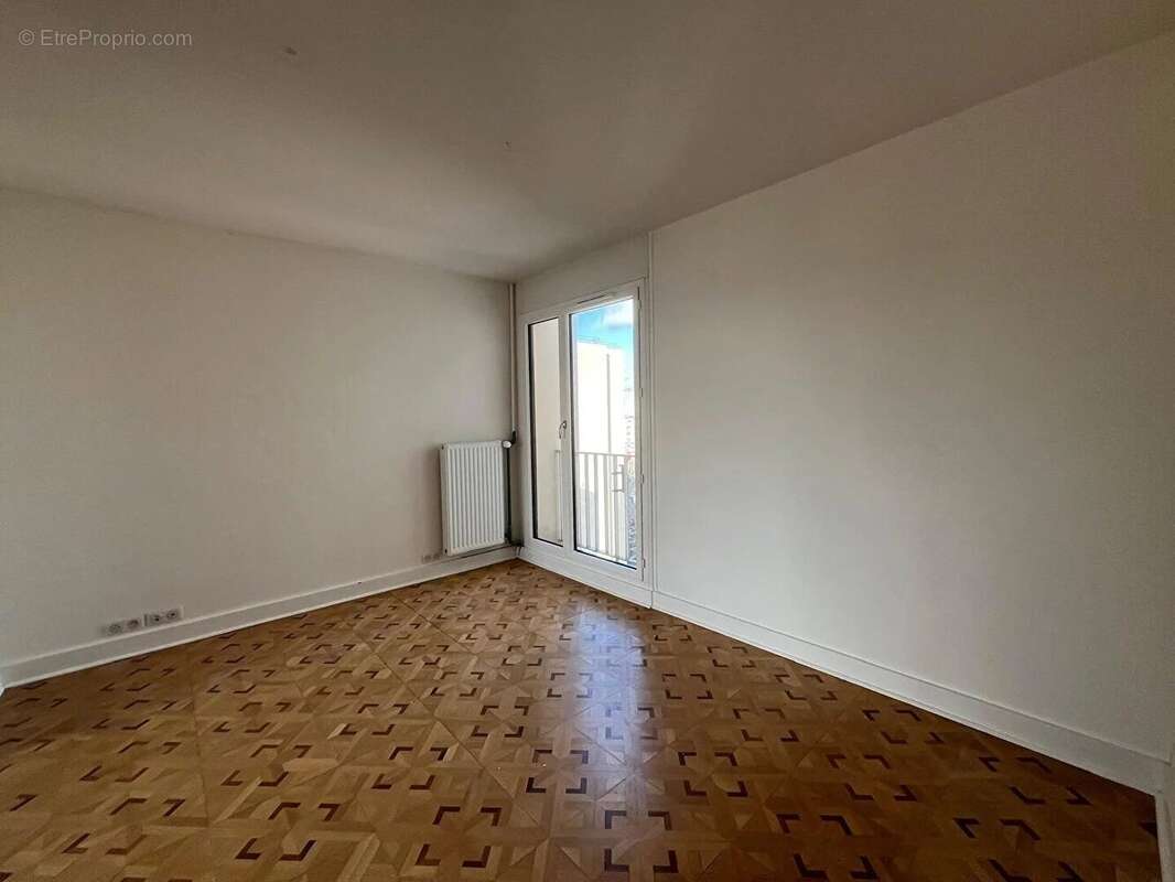 Appartement Fontenay Aux Roses 5 pièce(s) 100.47 m2 avec Balcons, Box et Cave - photo 6