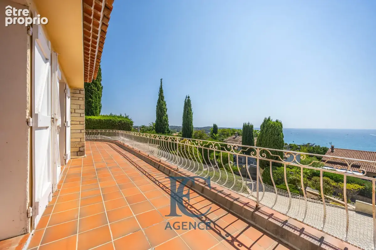 Maison 7 pièces au calme, vue mer - photo 2