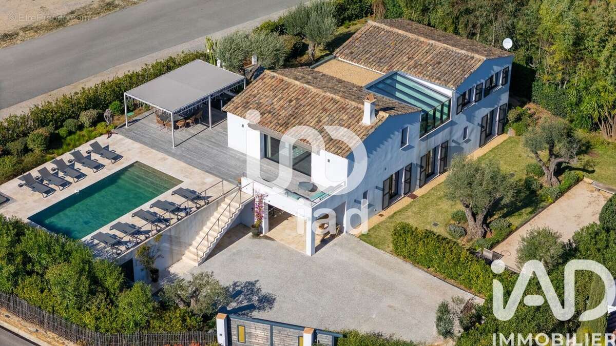 Photo 2 - Maison à LA CROIX-VALMER