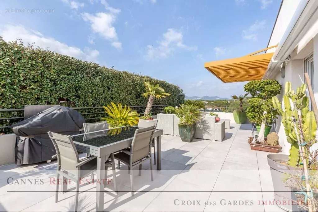 Appartement à FREJUS