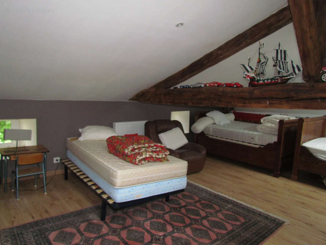 Maison à BERNAC