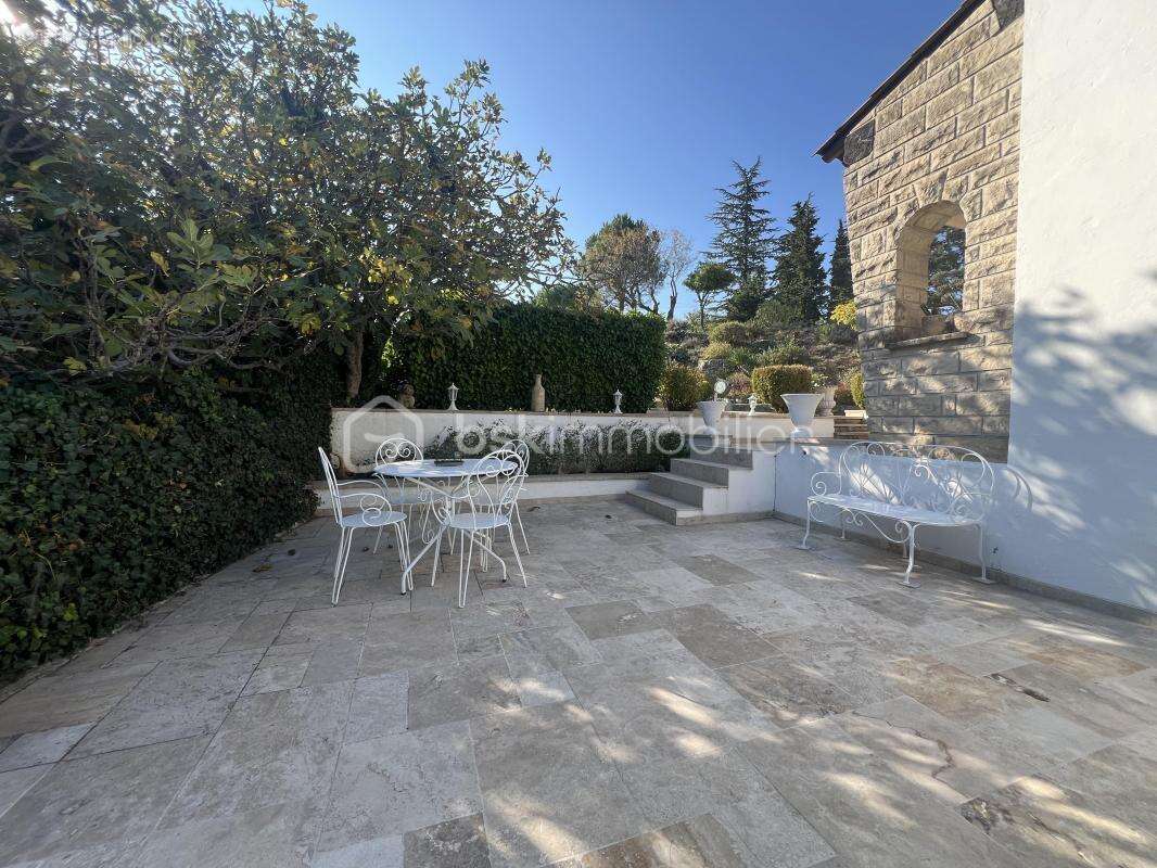 Maison à SAINT-HILAIRE-DE-BRETHMAS