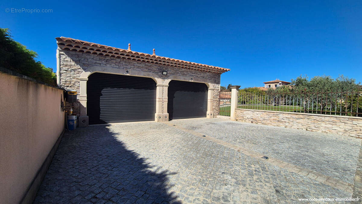 Maison à VACQUEYRAS