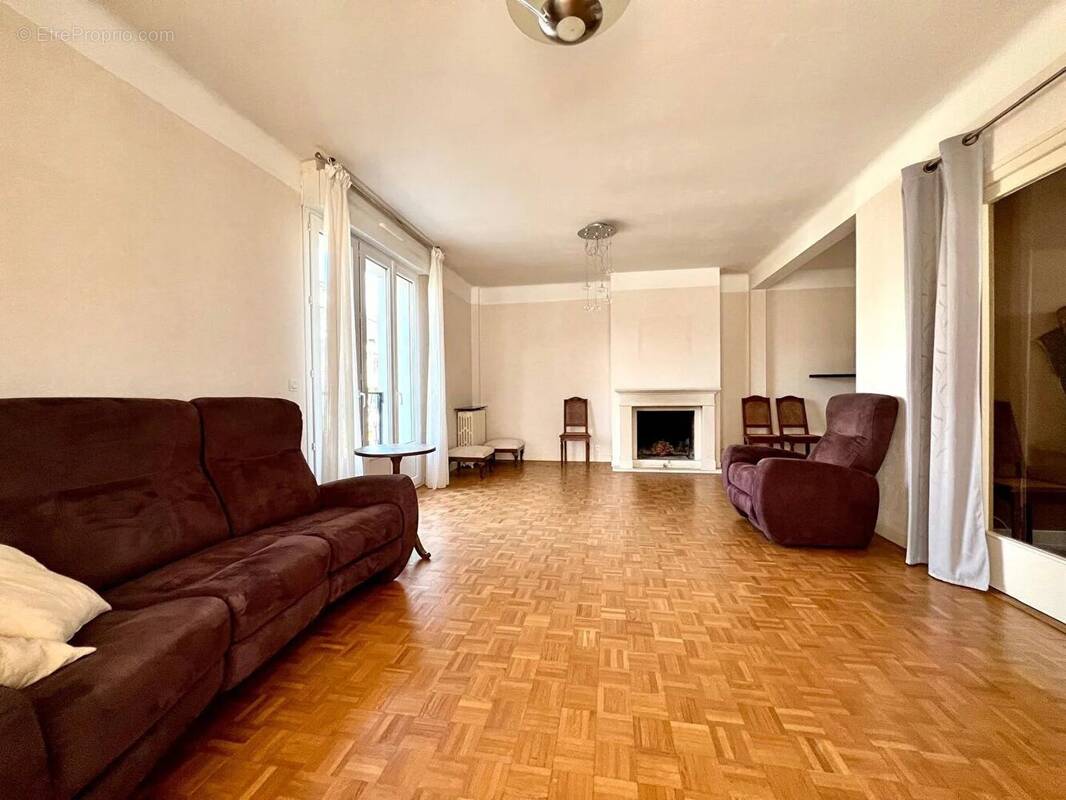 Saint Brieuc Maison de famille de 177 m2 - photo 2