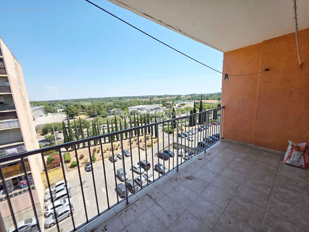 Appartement T5 de 96 m² avec terrasse, ascenseur et cave, Miramas - photo 5