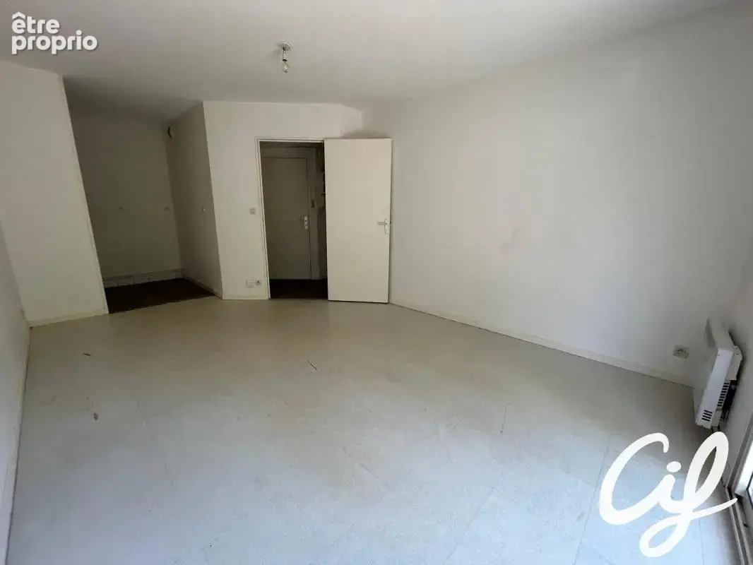 Appartement T2 NANTES L Eraudière - 33.55 m2  116 000 Euros - photo 3
