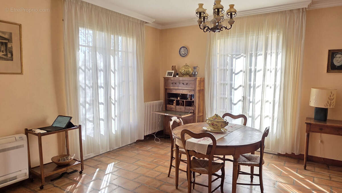 Maison à NIMES