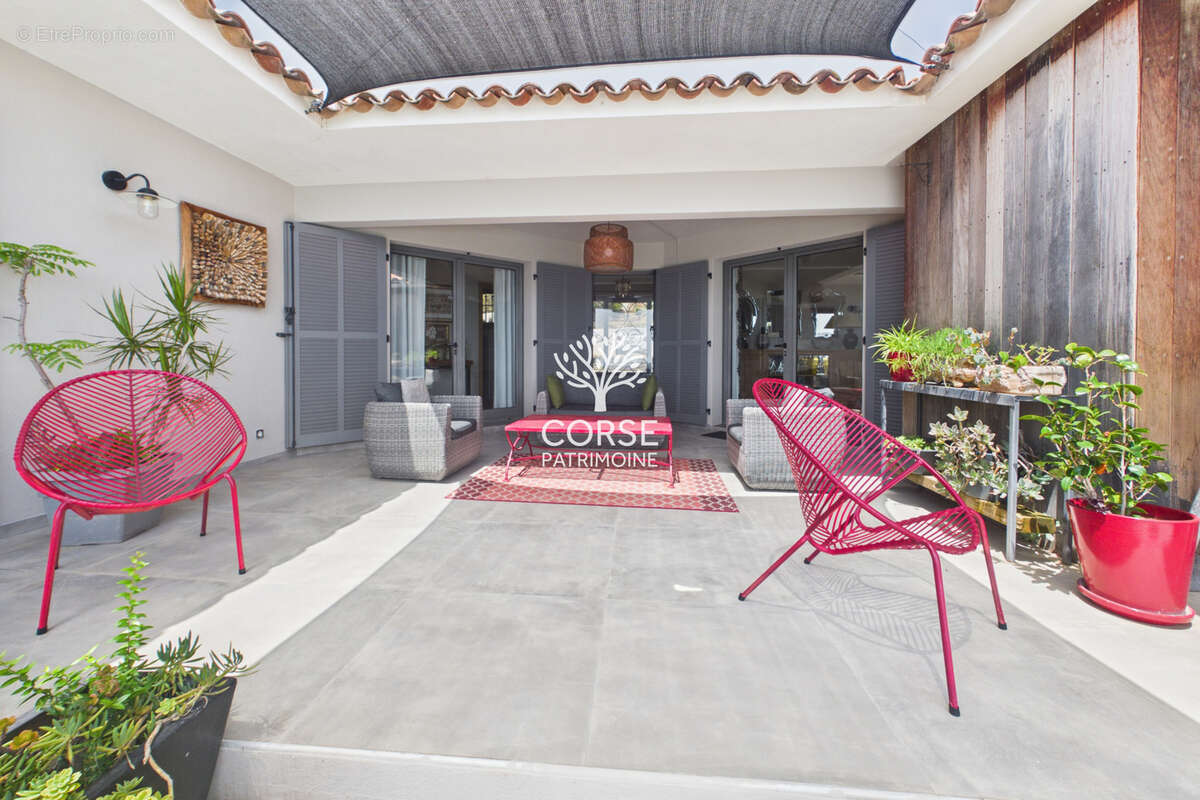 Vue imprenable et propriété d'exception à Porto-Vecchio - photo 19