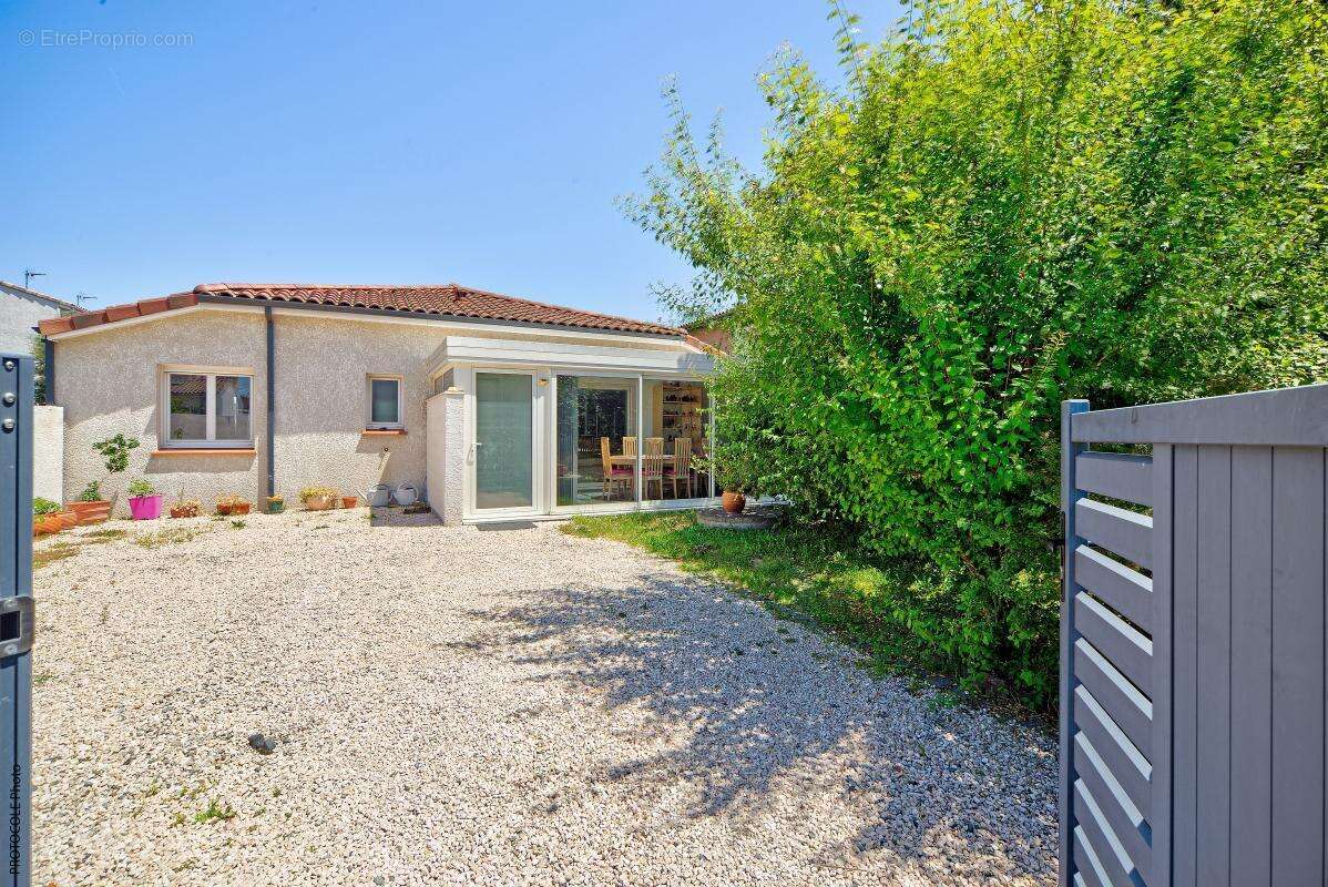 Maison T4 plain pied de 2016 au centre - photo 3