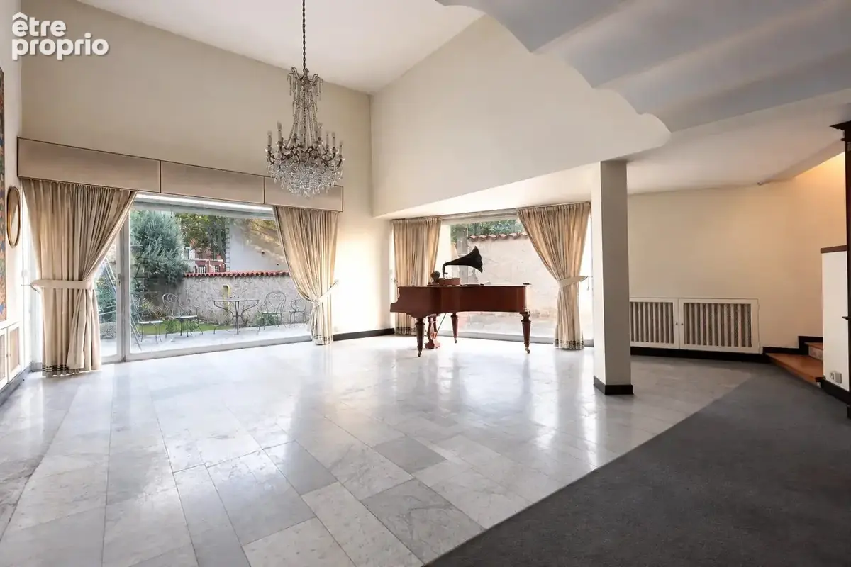 Villa d’architecte des années 70 – 310 m² habitables – architecture remarquable - photo 4