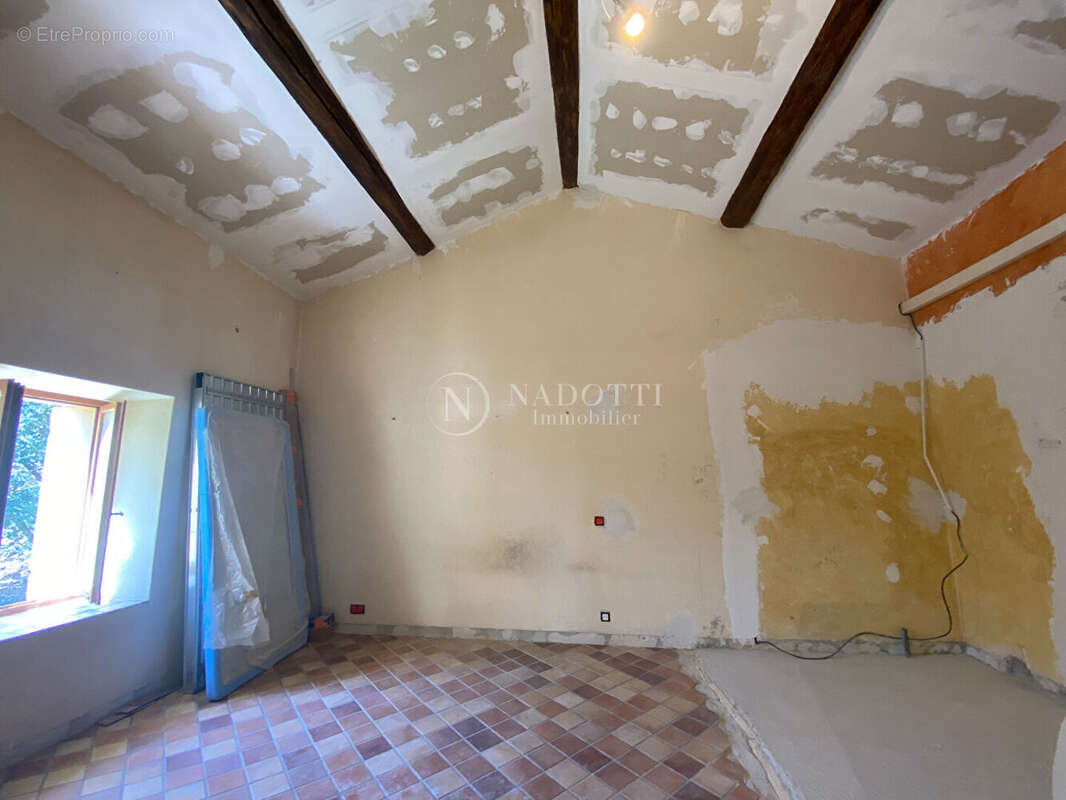 Mas à Cabrières D'Avignon avec terrain constructible. - photo 15