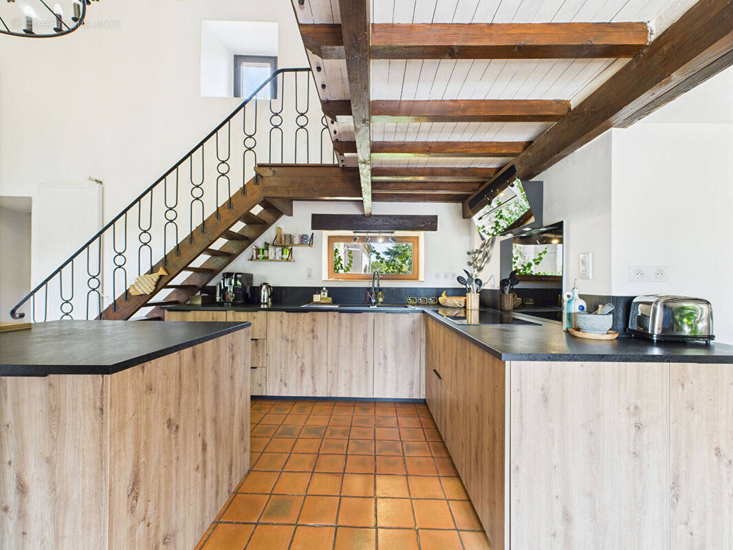 Maison à TOURNON-SUR-RHONE