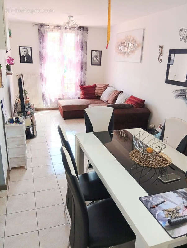 centre ville / Maison divisée en 4 appartements / 3 lots à vendre avec jardins  Fort potentiel - photo 2