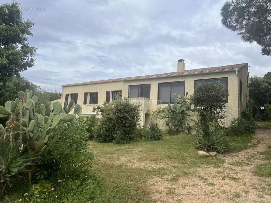 Maison à L&#039;ILE-ROUSSE