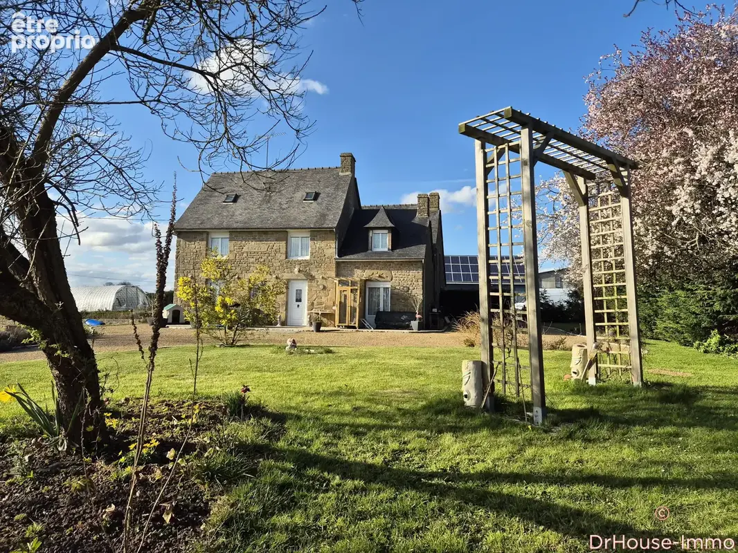 Maison 10 pièces 201 m² à vendre à Gorron (53120) - photo 4