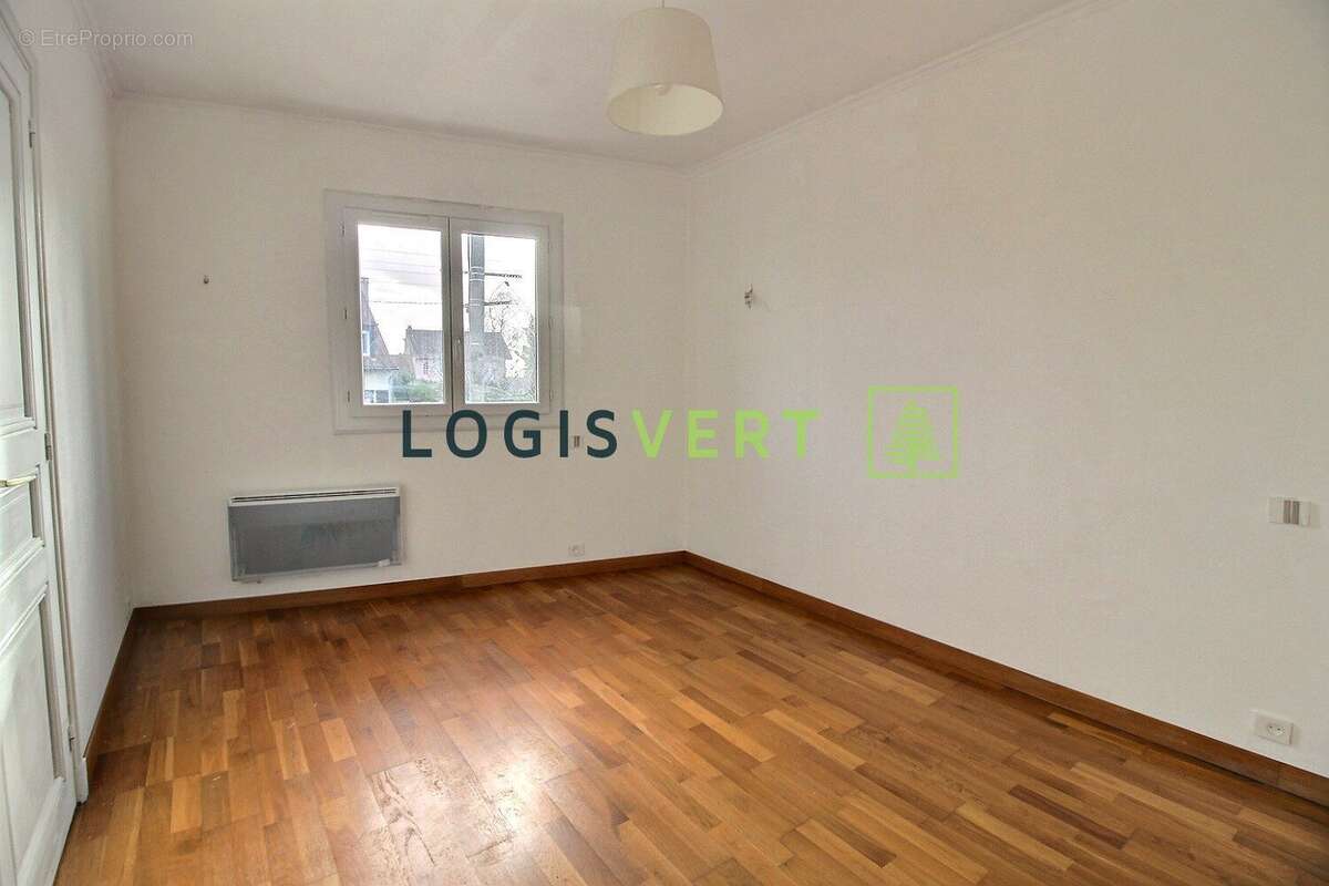 Chambre 3 - Maison à PALAISEAU