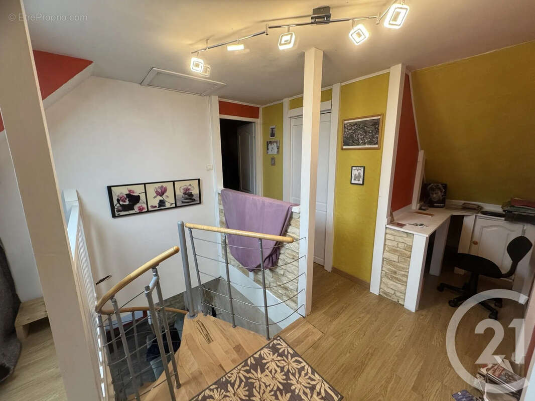 Maison à LUCY-SUR-YONNE