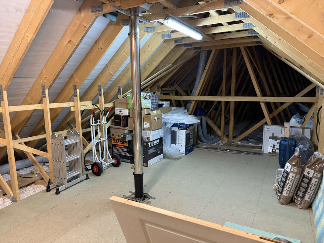 Maison à SAINT-VICTEUR