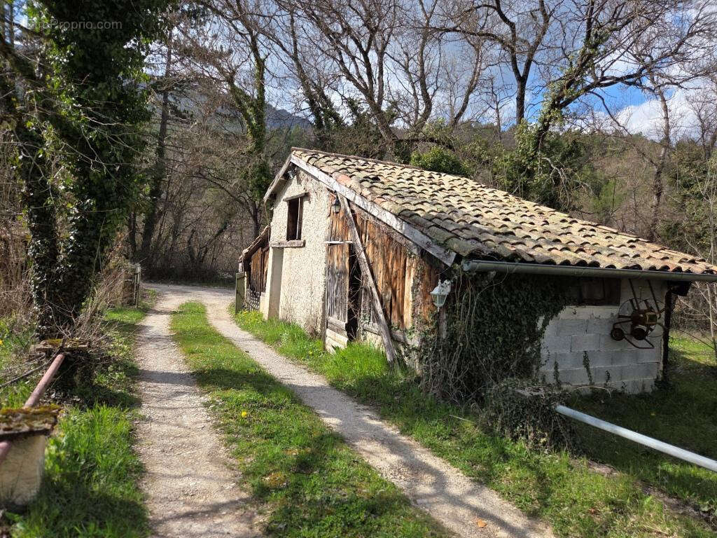 Maison à LA MOTTE-CHALANCON