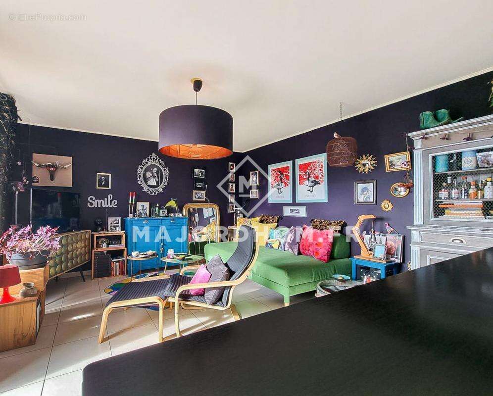 Appartement à MARSEILLE-12E