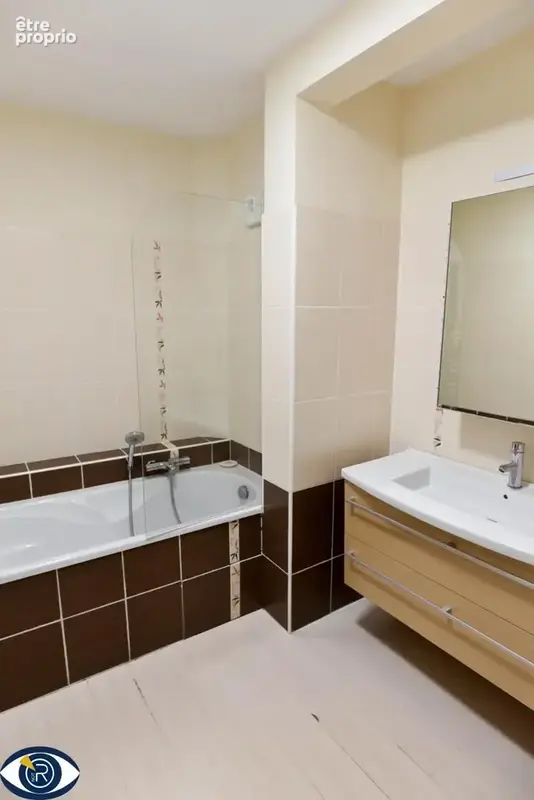 Appartement 75 m² à Laval  - photo 5