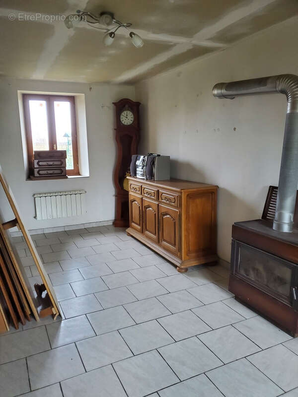 Maison à SAINT-GRATIEN-SAVIGNY