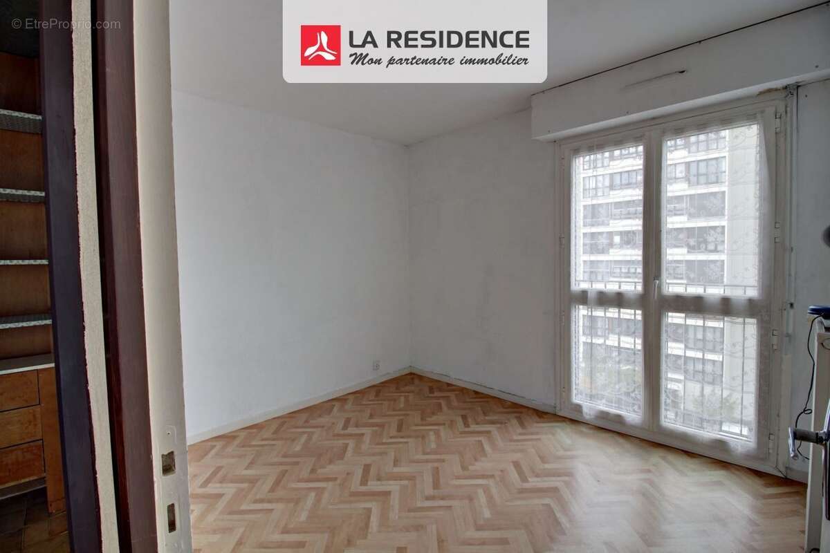 Appartement à LES MUREAUX