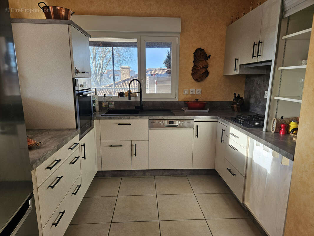 Appartement à LE COTEAU
